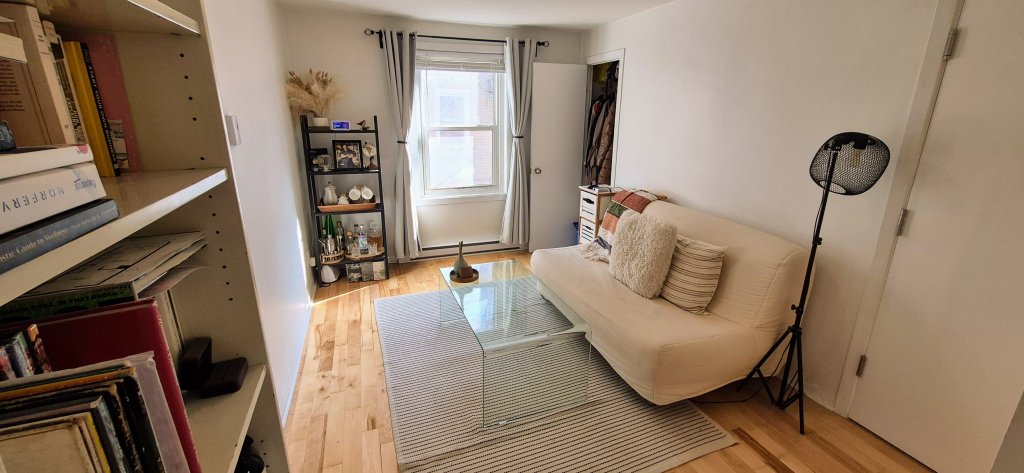 Magnifique Et Lumineux 4 1/2 | 3227132