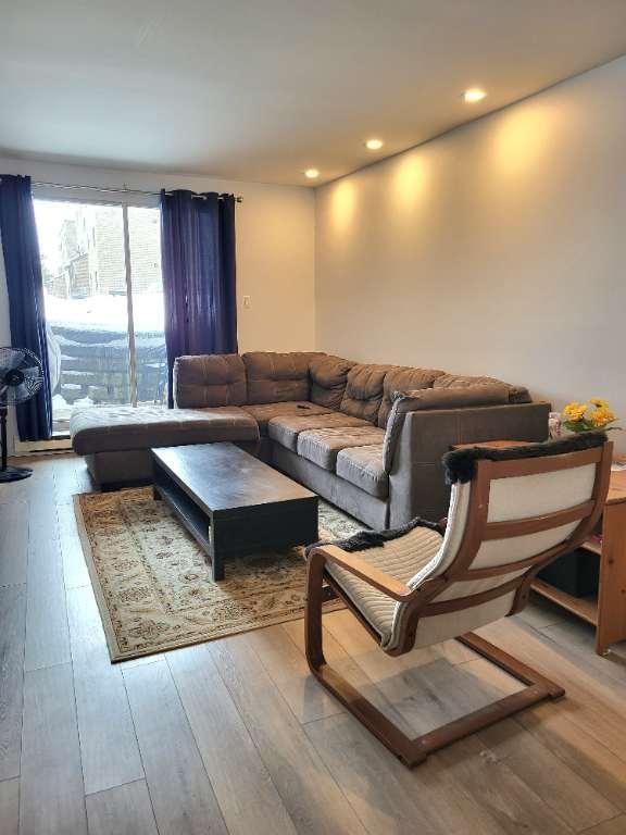 Beau 4.5 rénové à St Janvier | 3227187