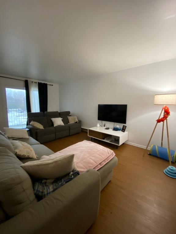 Grand 5 1/2 non fumeur au 2e étage | 3227219