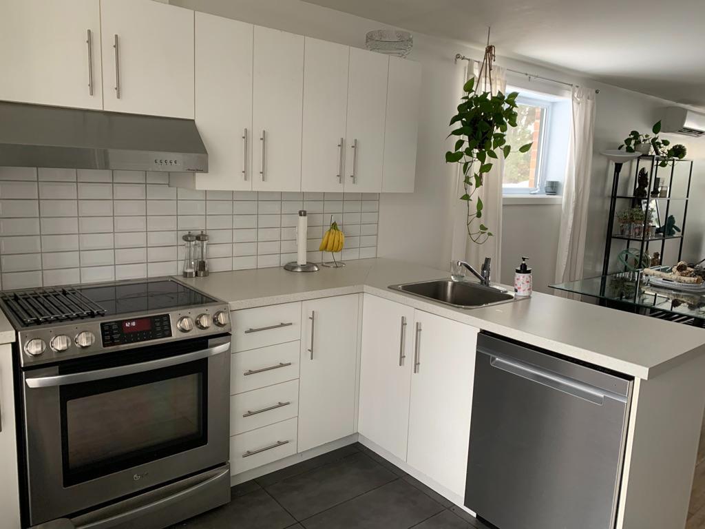 Appartement comme neuf 4 ½ de 1200 p.c., à Saint-Hubert | 3227246