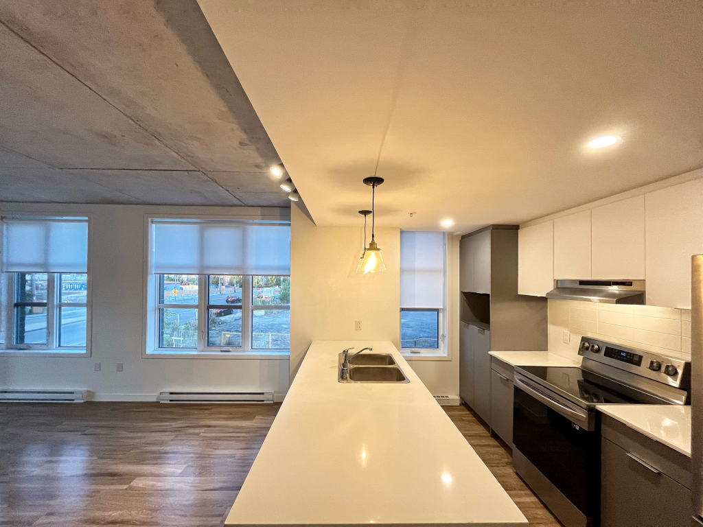 Corner Unit For Rent | 3227262