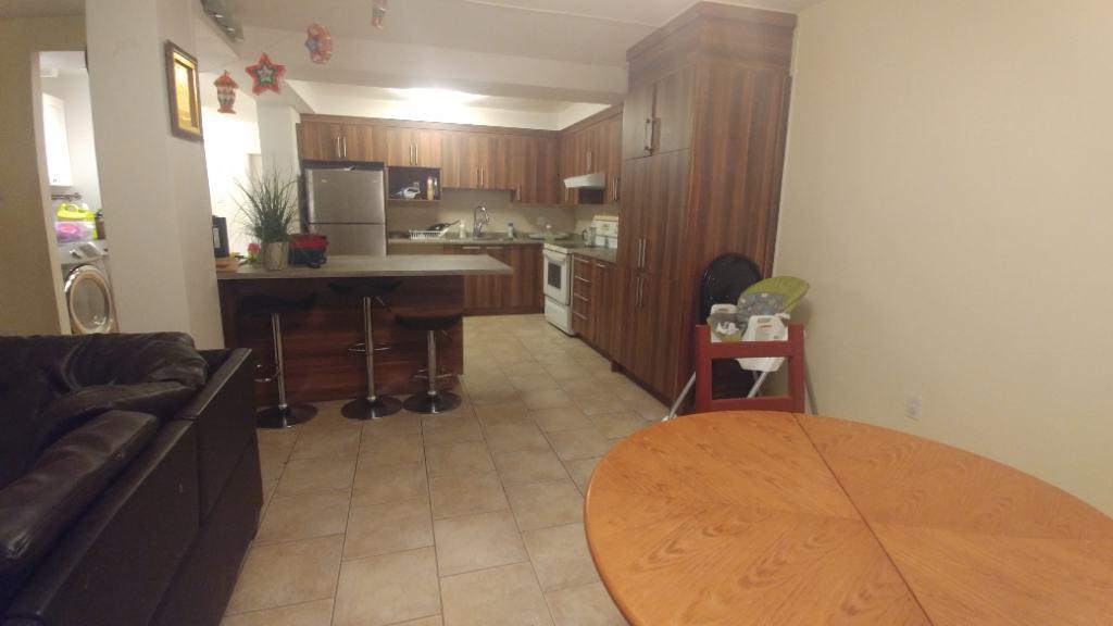 Grand 6 ½, 1 200 pied carré (111 mètres carrés), très ensoleillé, rénové en 2018 | 3227315