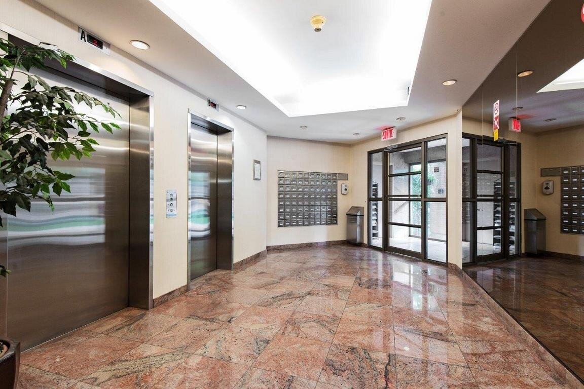 4 ½ - 990 Rue Saint-François-Xavier, Montréal | 3227378