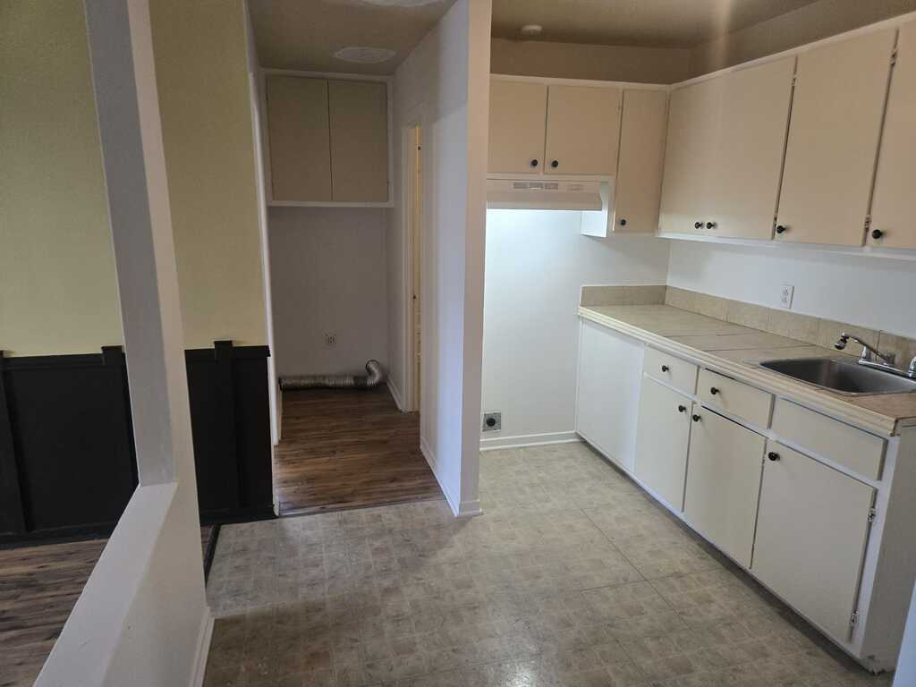 Grand 3 1/2 LIBRE AU 3E PARKING, WIFI ++ | 3227410