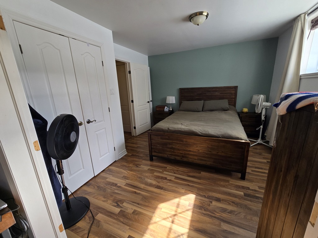 Magnifique Bachelor 3 1/2 Place Du Parc | 3227458