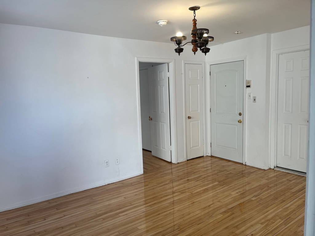 Beau 41/2 Rénové Au Gout Du Jours! | 3227530