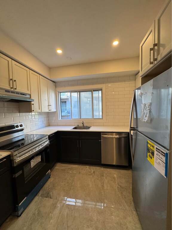 4½ Rénové Avec Goût à 4 Minutes De March | 3227615