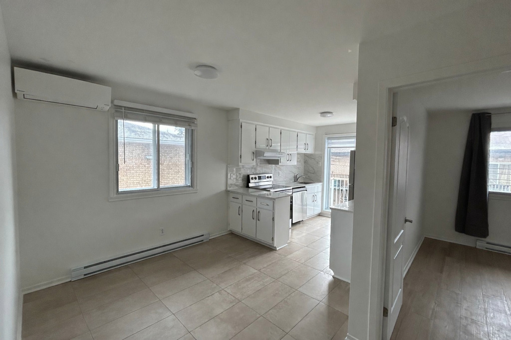 Logement 4-1/2 à Louer à Saint-Léonard | 3227616