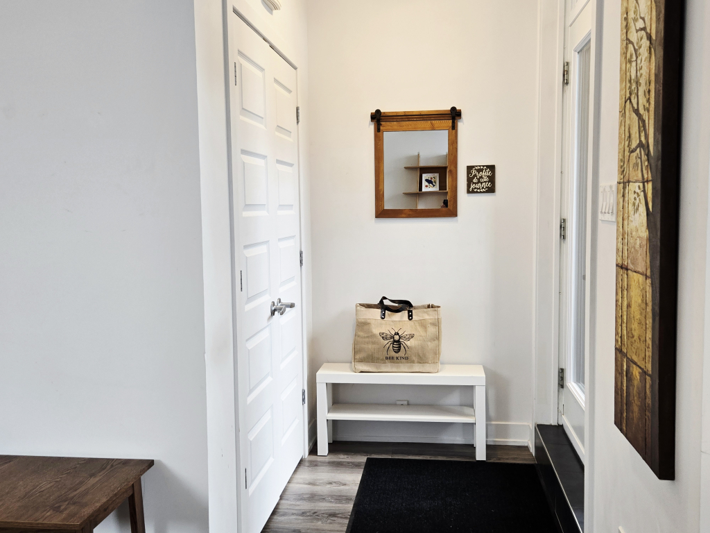 À Louer 1c.c Tout Inclus/chauffé éclairé | 3227661