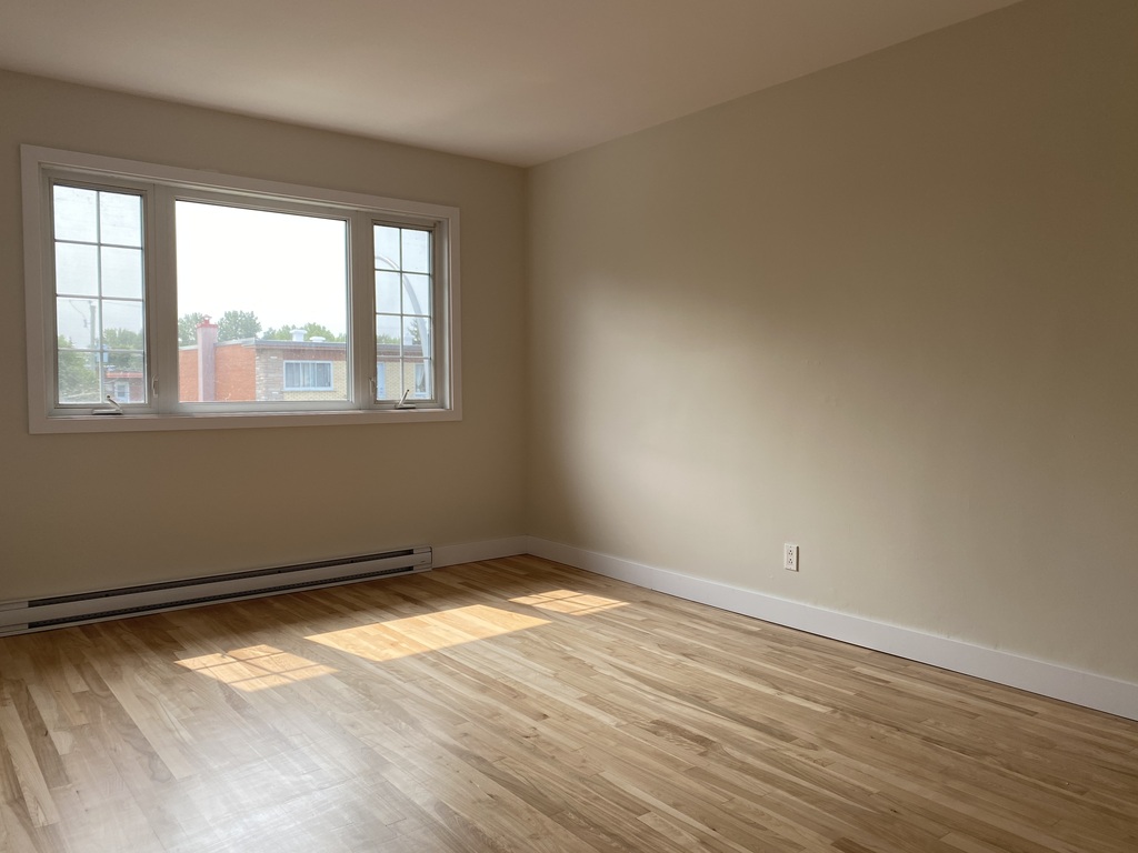 Grand 5 1/2 à Laval (Métro Cartier) | 3227764