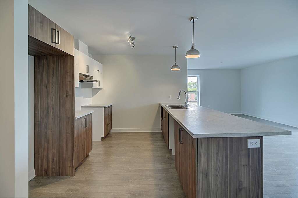 5 1/2, ASCENSEUR, POSSIBILITÉ DE GARAGE | 3227837