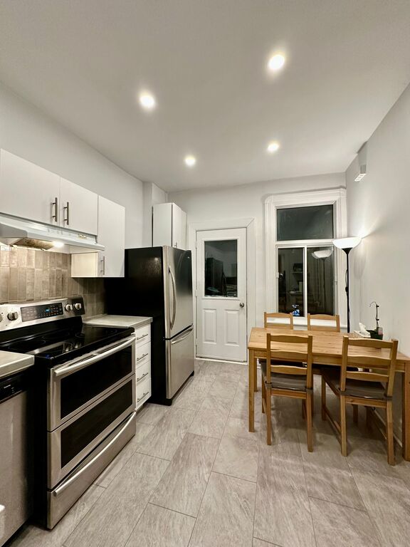 Verdun - Superbe 4 1/2 Meublé Et Rénové | 3227873