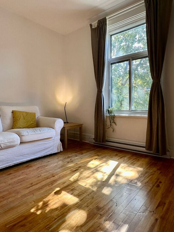 Verdun - Superbe 4 1/2 Meublé Et Rénové | 3227873