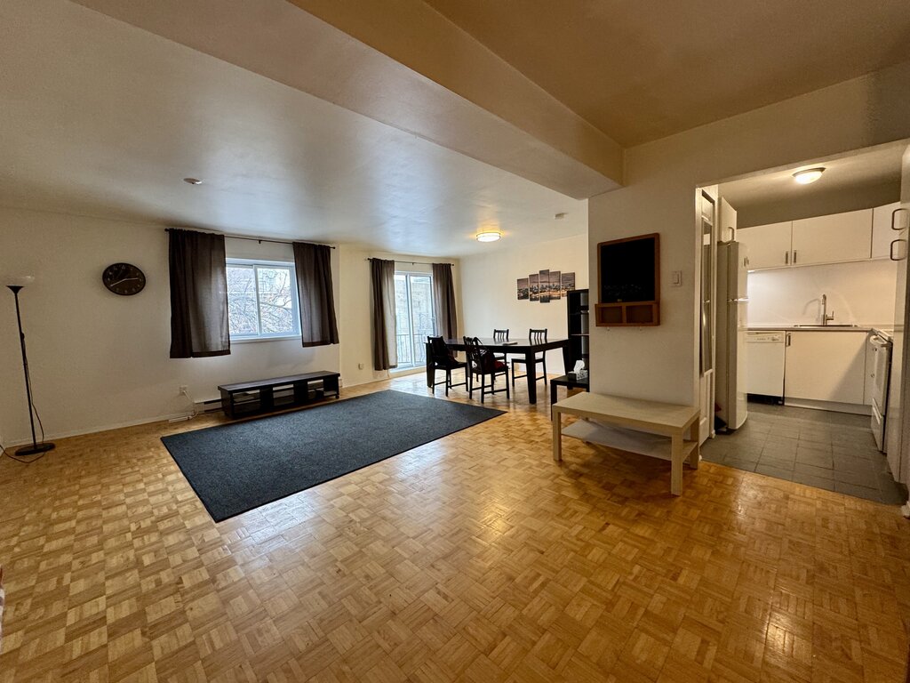 Ville-Marie - Superbe 4 1/2 Lumineux | 3227876