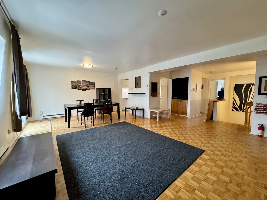 Ville-Marie - Superbe 4 1/2 Lumineux | 3227876