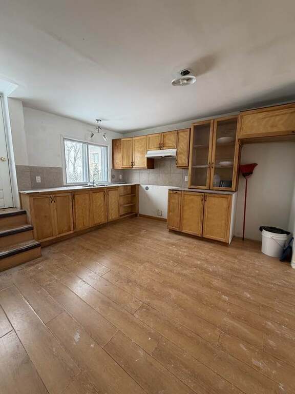 4½ + Grenier $1750.00 Avec Stationnement | 3228246