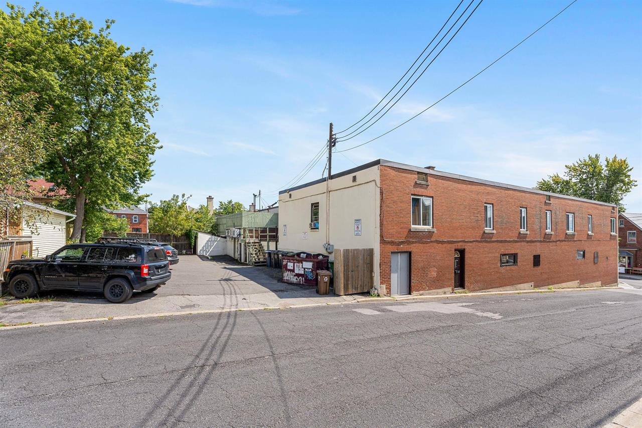 3 CH - 1 SDB - Sainte-Anne-de-Bellevue - $1,770 /mo | 3228252