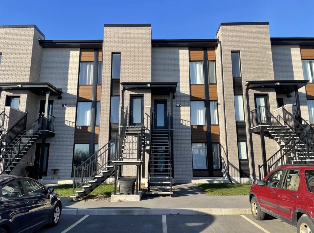 Appartement De 2 Chambres à Louer | 3228257