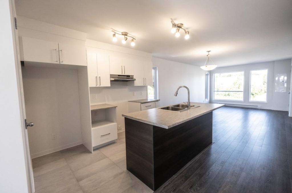 Appartement De 2 Chambres à Louer | 3228257