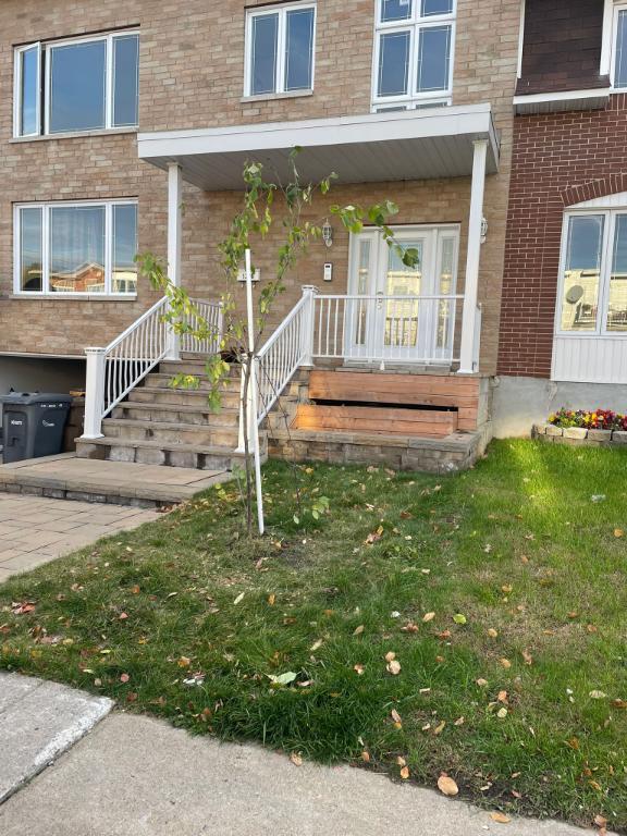 🌟 Grand 3½ Rénové à Laval – Meublé | 3228305