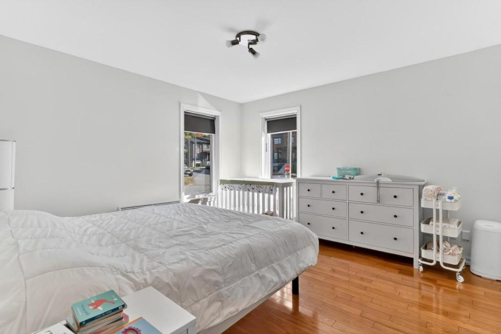 TRÈS GRAND 6 1/2 À LOUER POUR LE 1ER AVRIL 2026 | 3228312