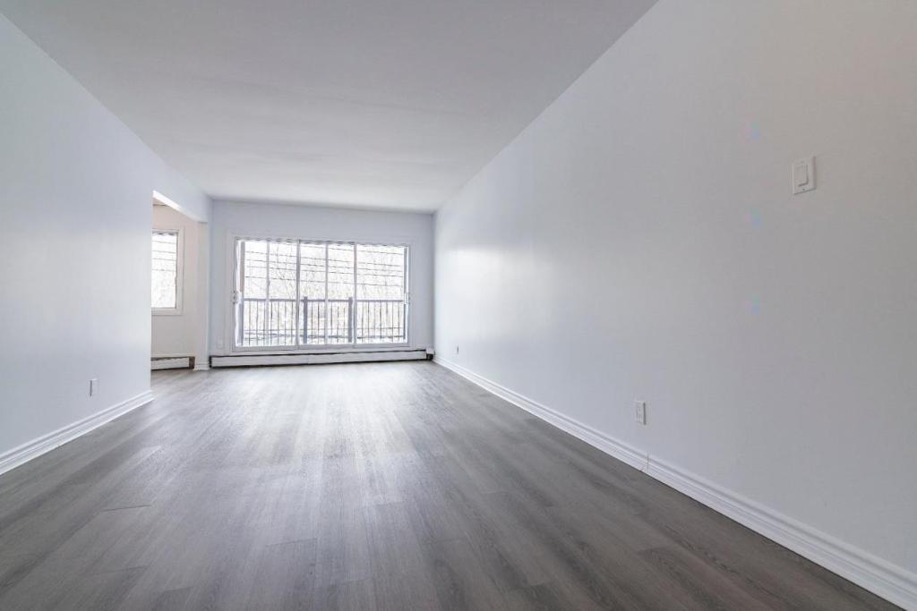 LIBRE ! 2x 4 1/2 rénové et très bien situé Lachine Montréal - Appartement à louer 2 chambres | 3228332