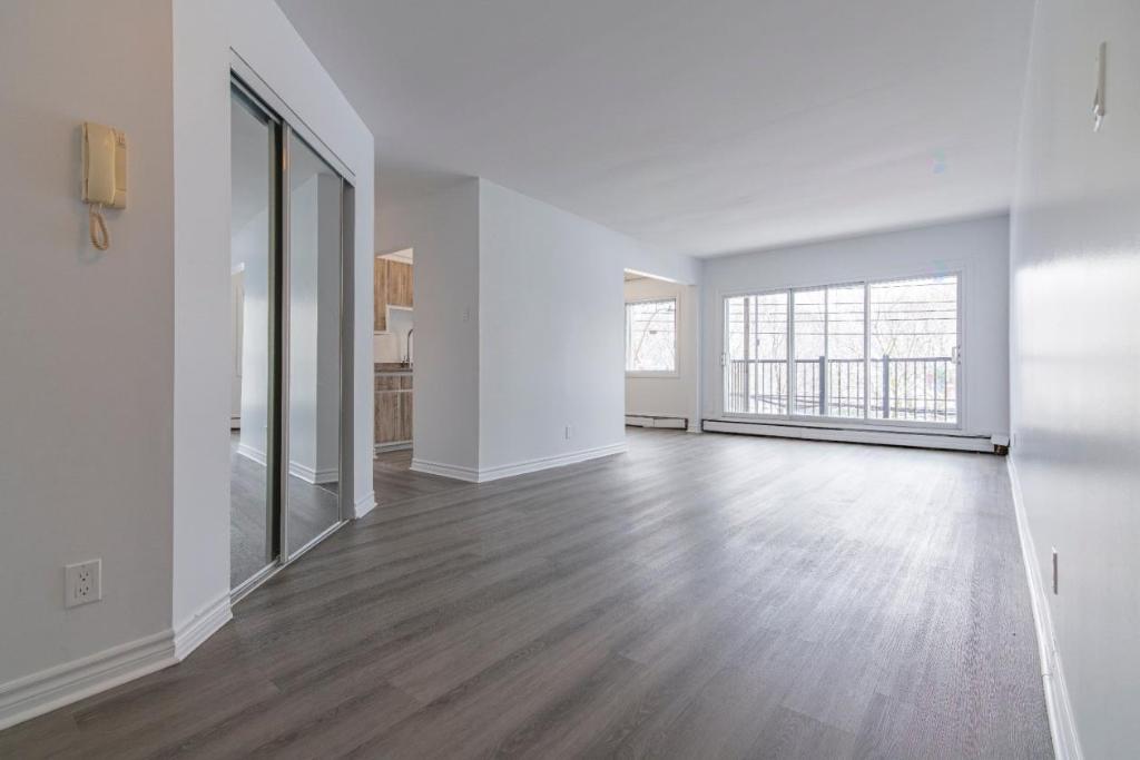 LIBRE ! 2x 4 1/2 rénové et très bien situé Lachine Montréal - Appartement à louer 2 chambres | 3228332