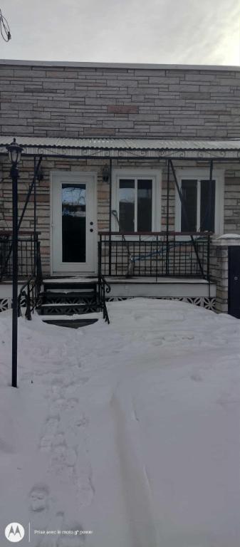 Maison à louer avec cours et stationnement (Rosemont) | 3228343