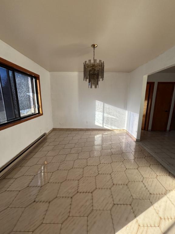 MONTRÉAL NORD GRAND 6 1/2 AVEC TERRASSE | 3228349