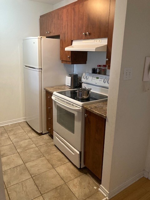 3 1/2 Avec Ascenseur | 3228477