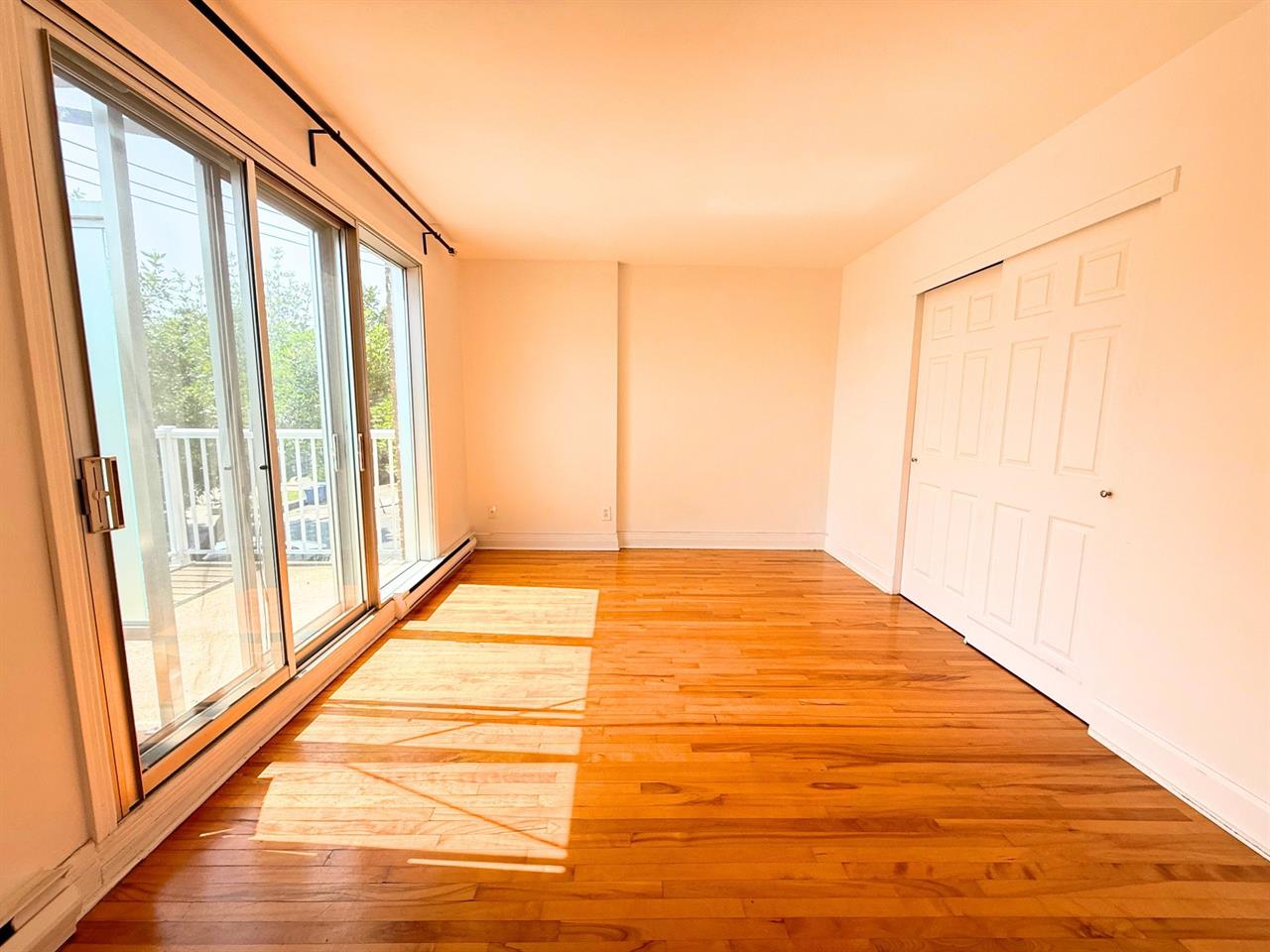 Appartement Montréal (Villeray/Saint-Michel/Parc-Extension) À Louer | 3228479