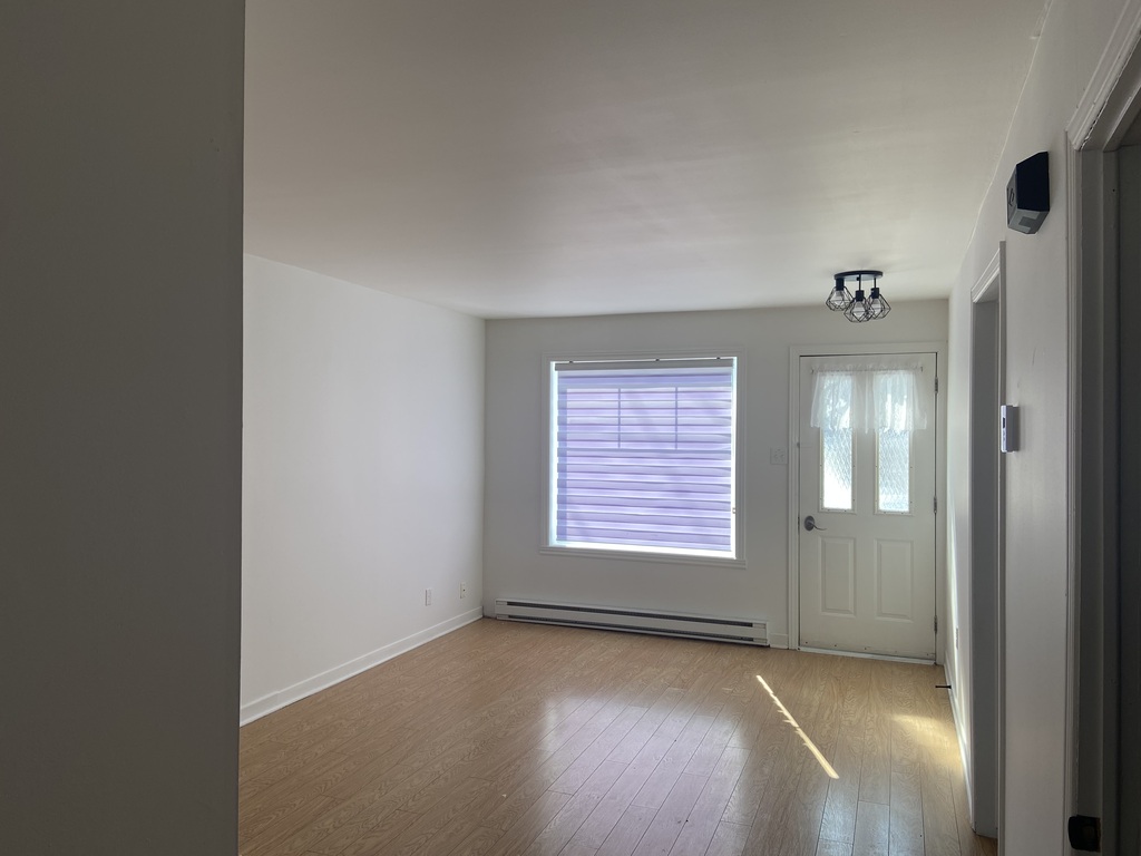 3-1/2 Situé A Lachute | 3228516