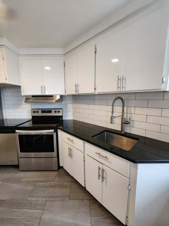 MEILLEUR EMPLACEMENT A COTE DES NEIGES- | 3228552
