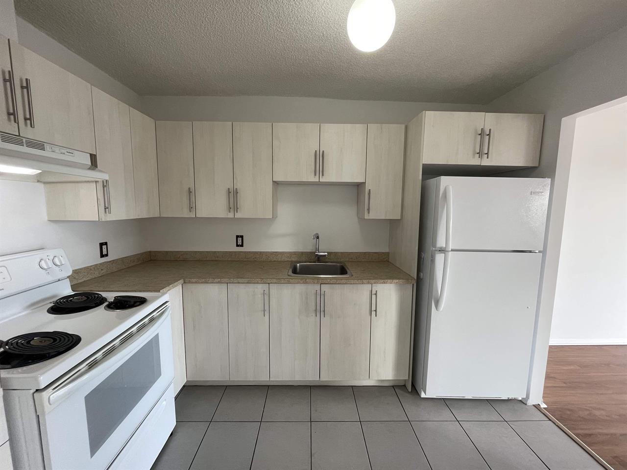 2 CH - 1 SDB - Côte Saint-Luc - $1,745 /mo | 3228635