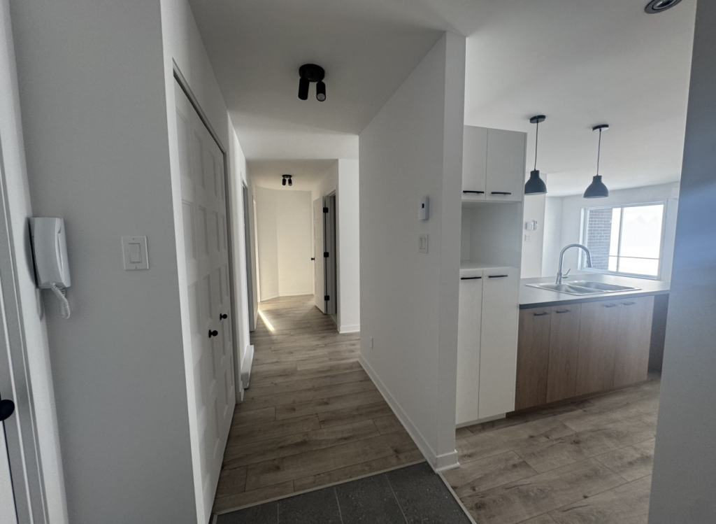 5 1/2 Neuf à Louer - 1er Juillet Ou Aout | 3228668