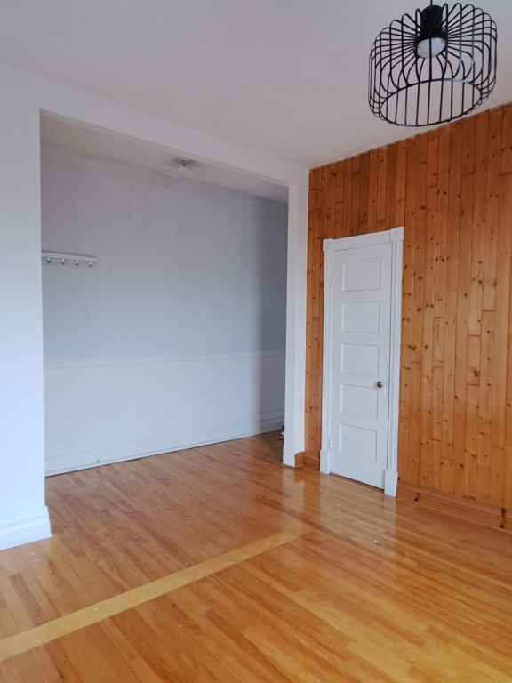 Appart 4 1/2 À Louer - Plateau Montroyal | 3228735