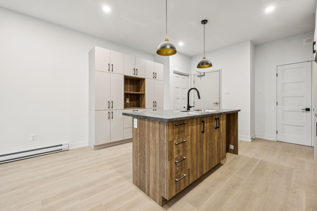 Nouveau Bâtiment 4 Unités De 2CH 1SDB | 3228742