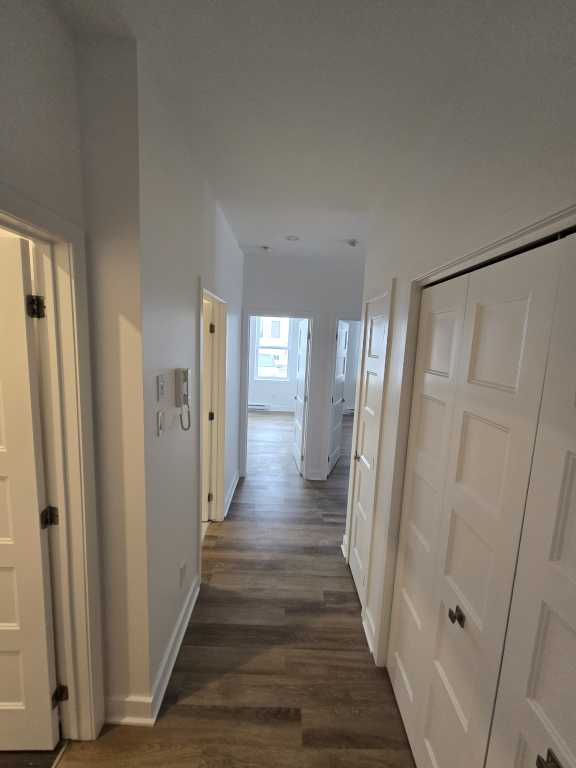 Logement 4 1/2 | 3228758