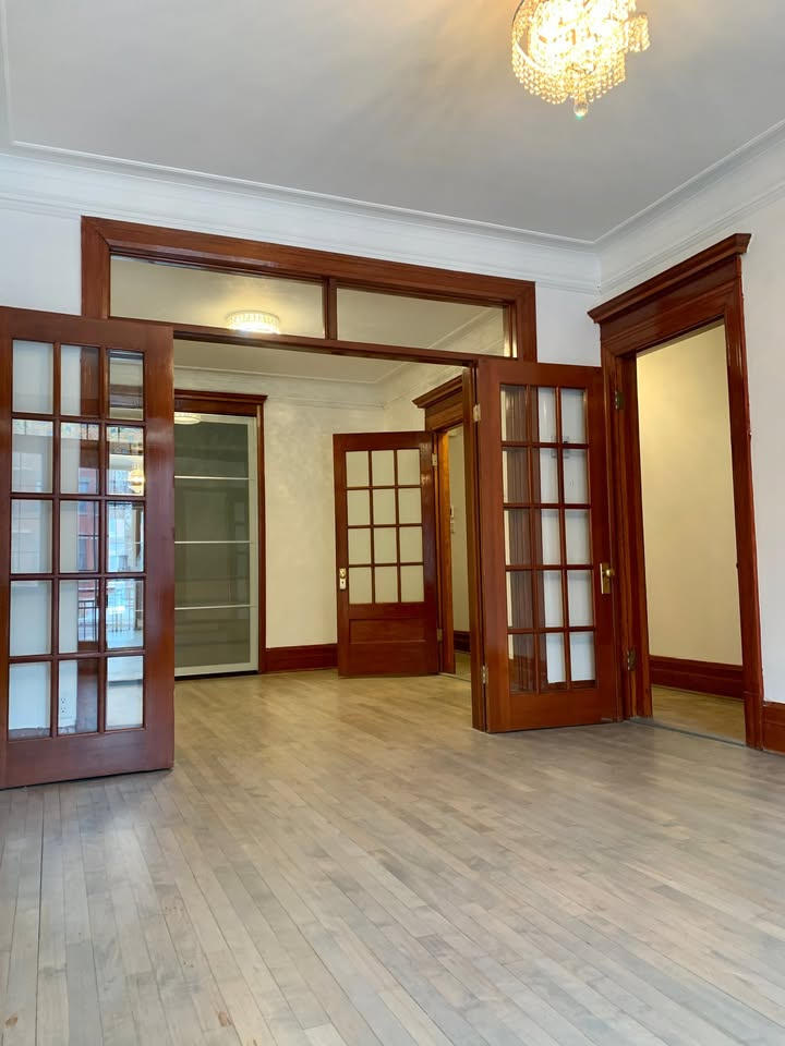 Plateau - Superbe 3 1/2 Rénové | 3228782