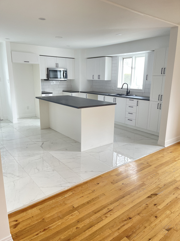 Immense 4 1/2 à Louer à St-Jean | 3228811