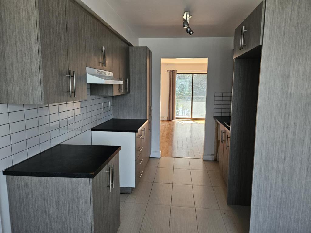 4 1/2 très bien situé à Varennes | 3228980