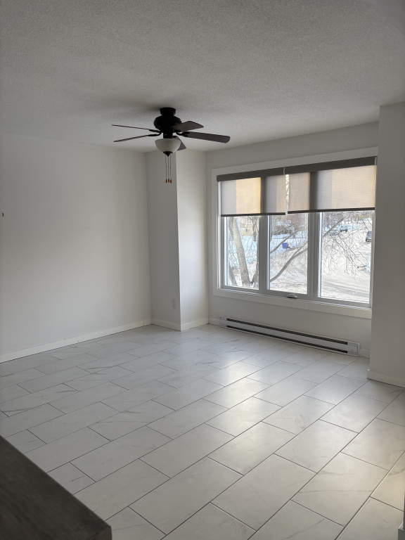 3 Chambres à Louer | 3229037