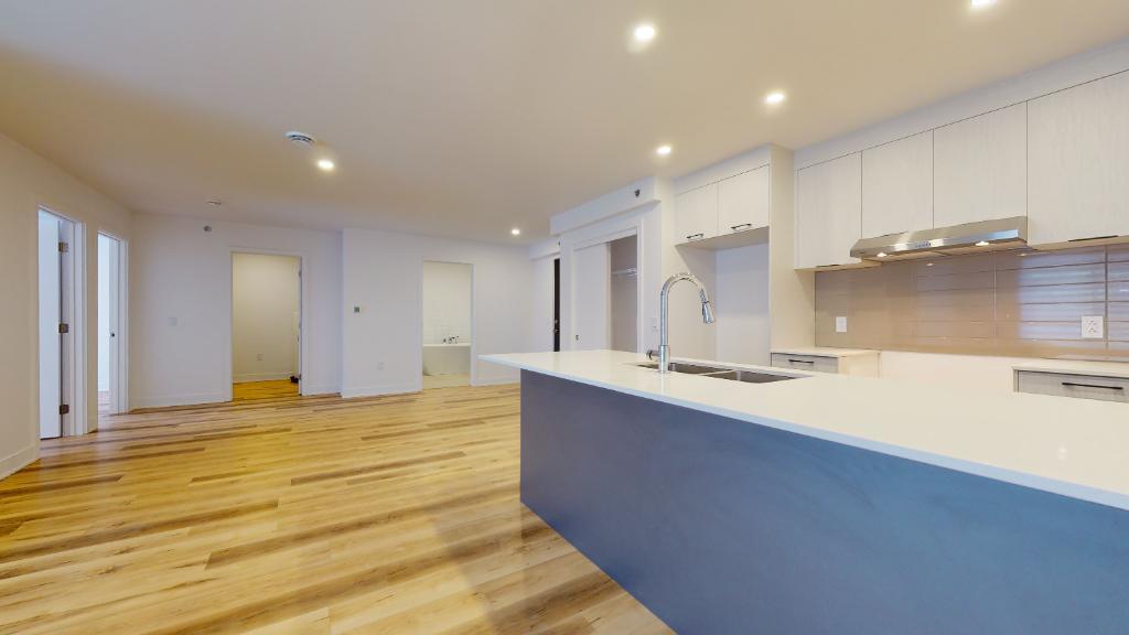 4½ à louer | 2 salles de bain | INTERNET | ASCENSEUR | STORES AUX FENÊTRES | GARAGE| Juillet | 3229083