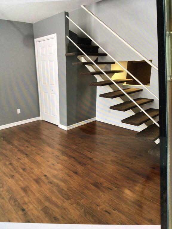 Logement grand 3 1/2 avec 2 salle eau sur 2 étage près du parc victoria et lac Boivin | 3229117