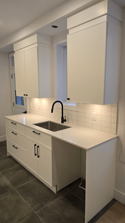 Complèt. Rénové 2e Stationnement, Borne | 3229249