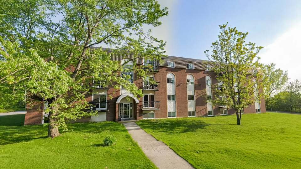 BEAU 4 ½| INTERNET-EAU CHAUDE|EN PROMO | 3229277