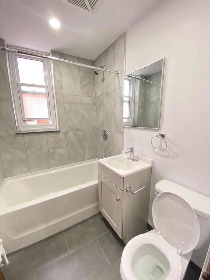 5821-6 - 5821 CHEMIN COTE ST LUC, Montréal | 3229390