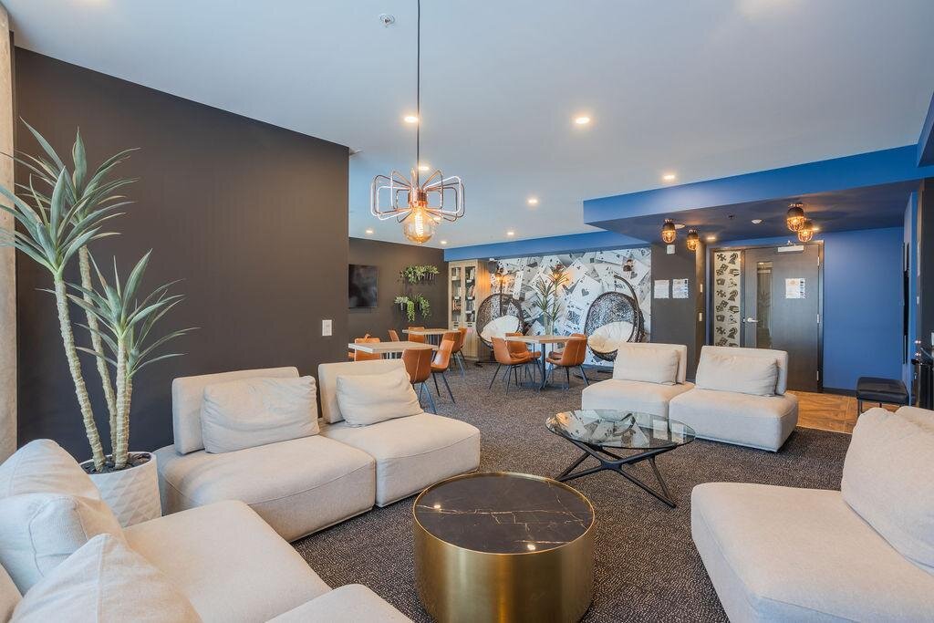 1 Chambre + Bureau - 1750 Claire-Bonenfant, Quebec | 3229393