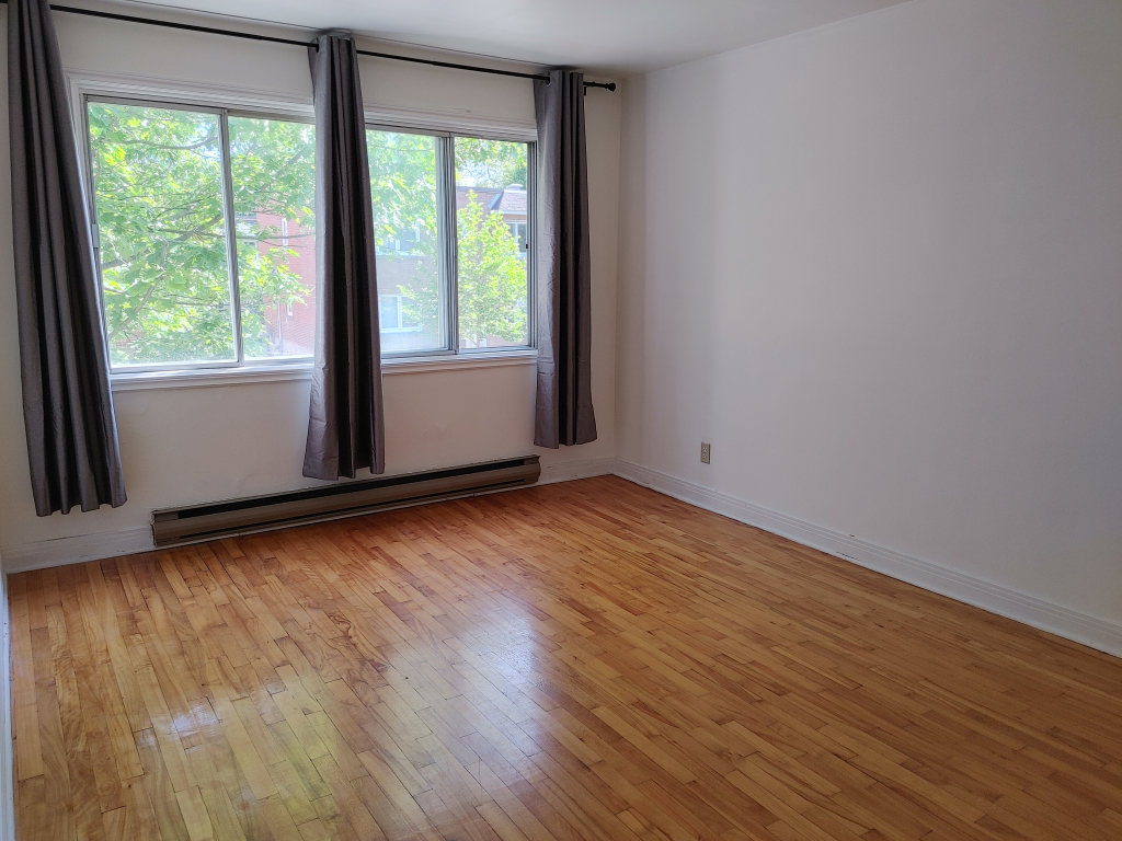 Grand 5 Et Demi. 3 Électros Inclus!! | 3229461