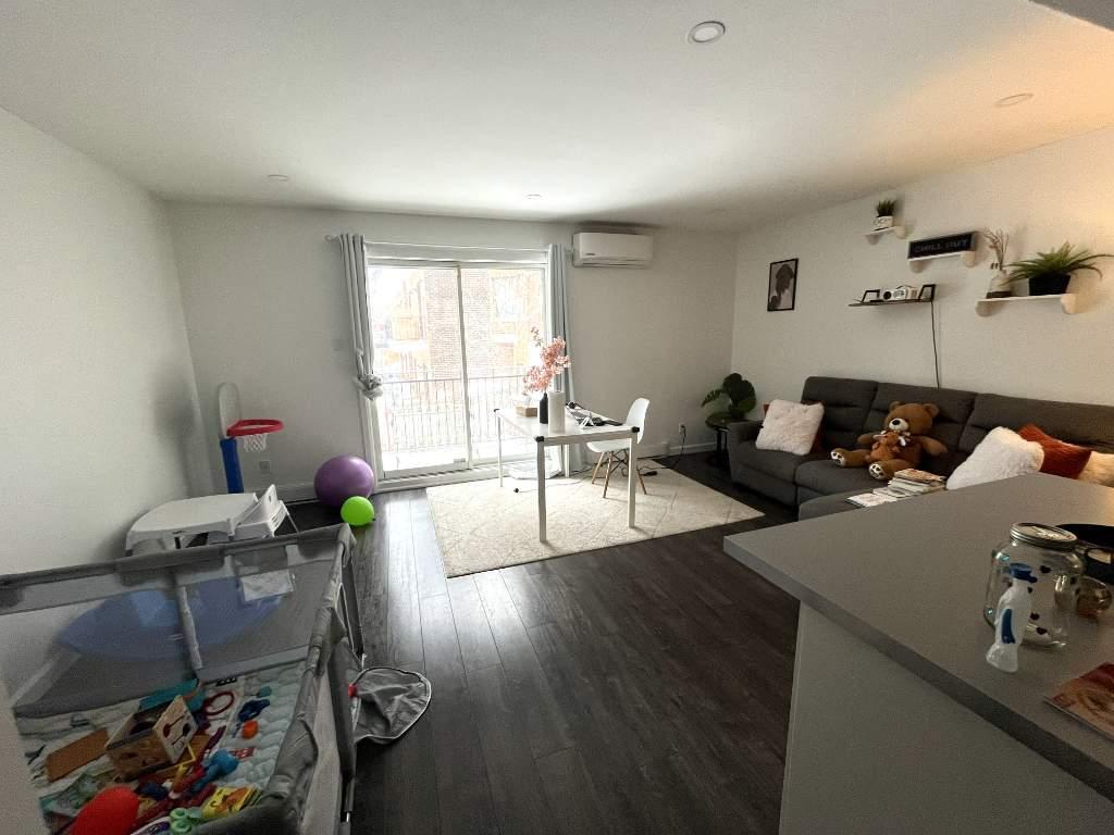 3 1/2 non meublé St-Henri 5mn marche métro | 3229685